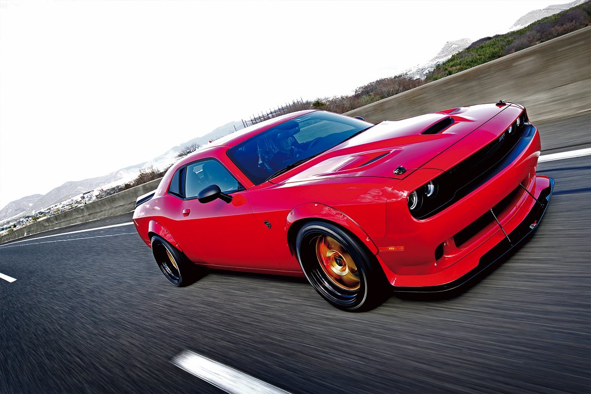 EDGE CUSTOMS Dodge Challenger M